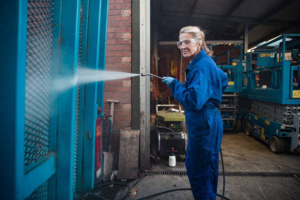 Best Window and Screen Pressure Cleaning in Sundown, TX